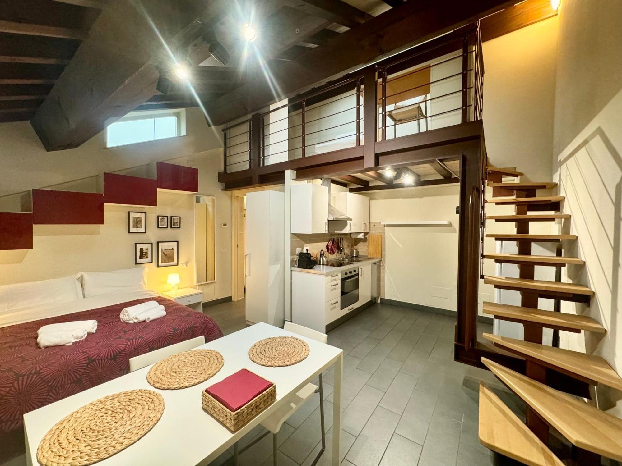 Niki O. Apartments Parma Exteriér fotografie