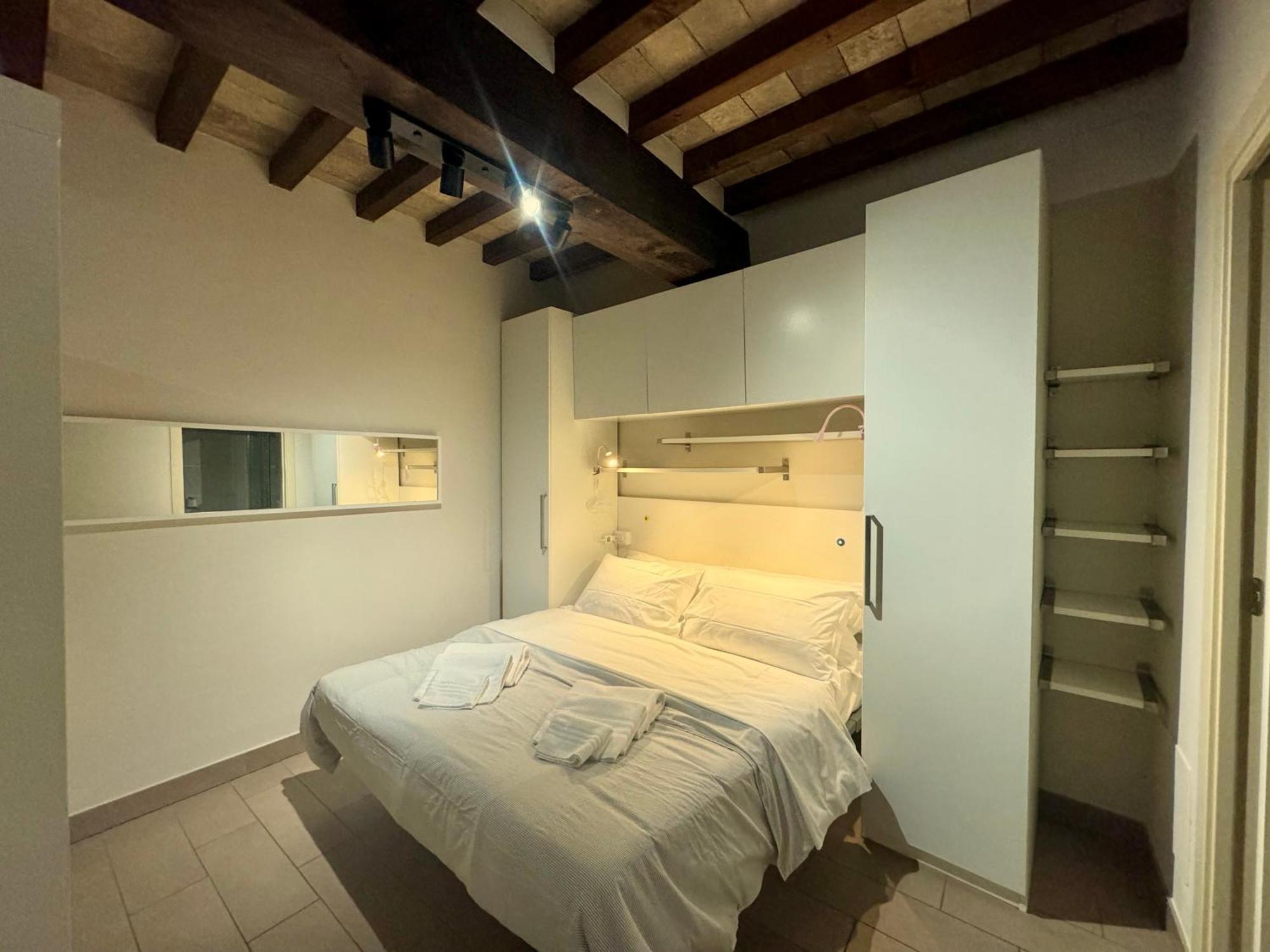 Niki O. Apartments Parma Exteriér fotografie