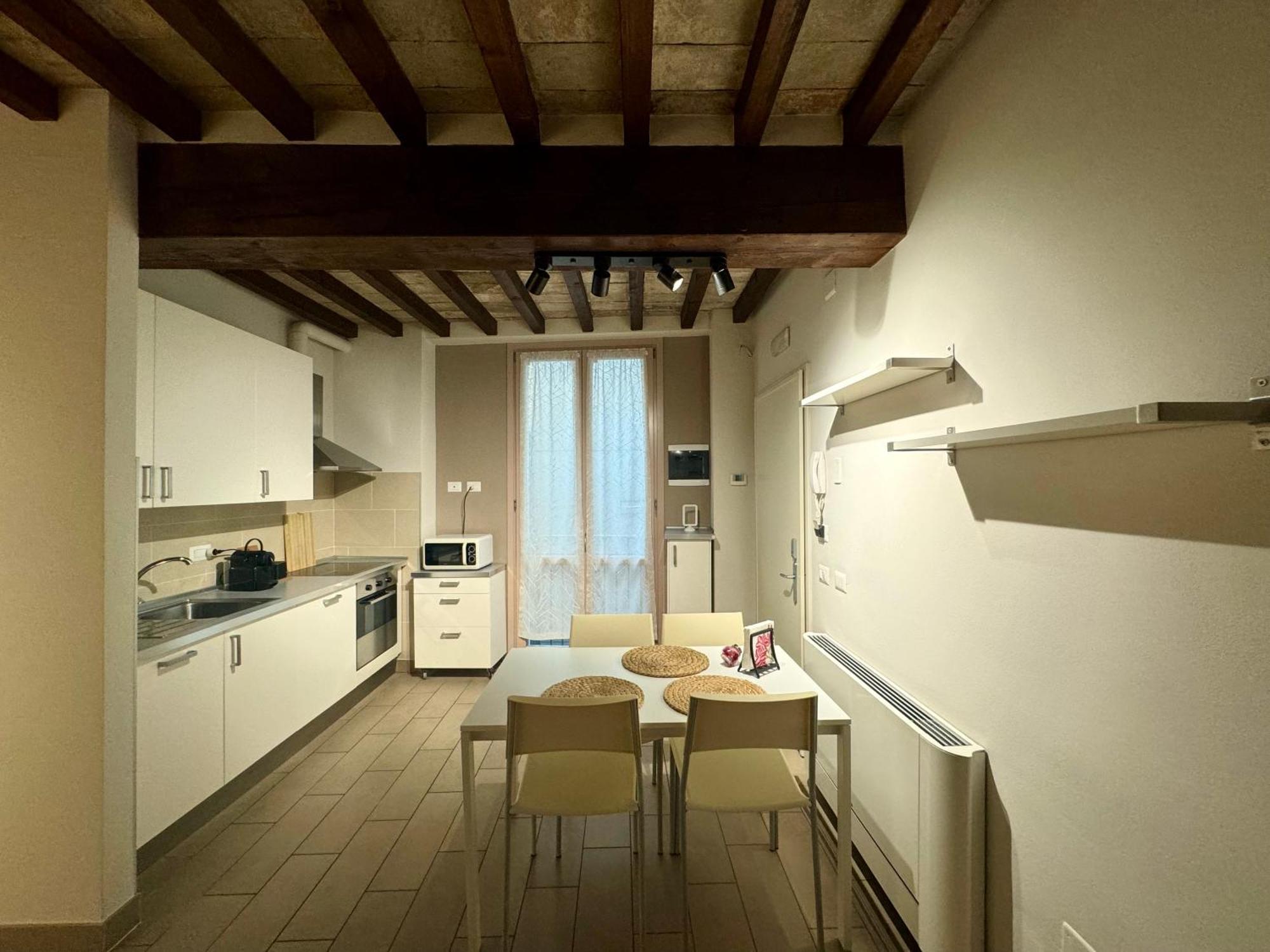 Niki O. Apartments Parma Exteriér fotografie