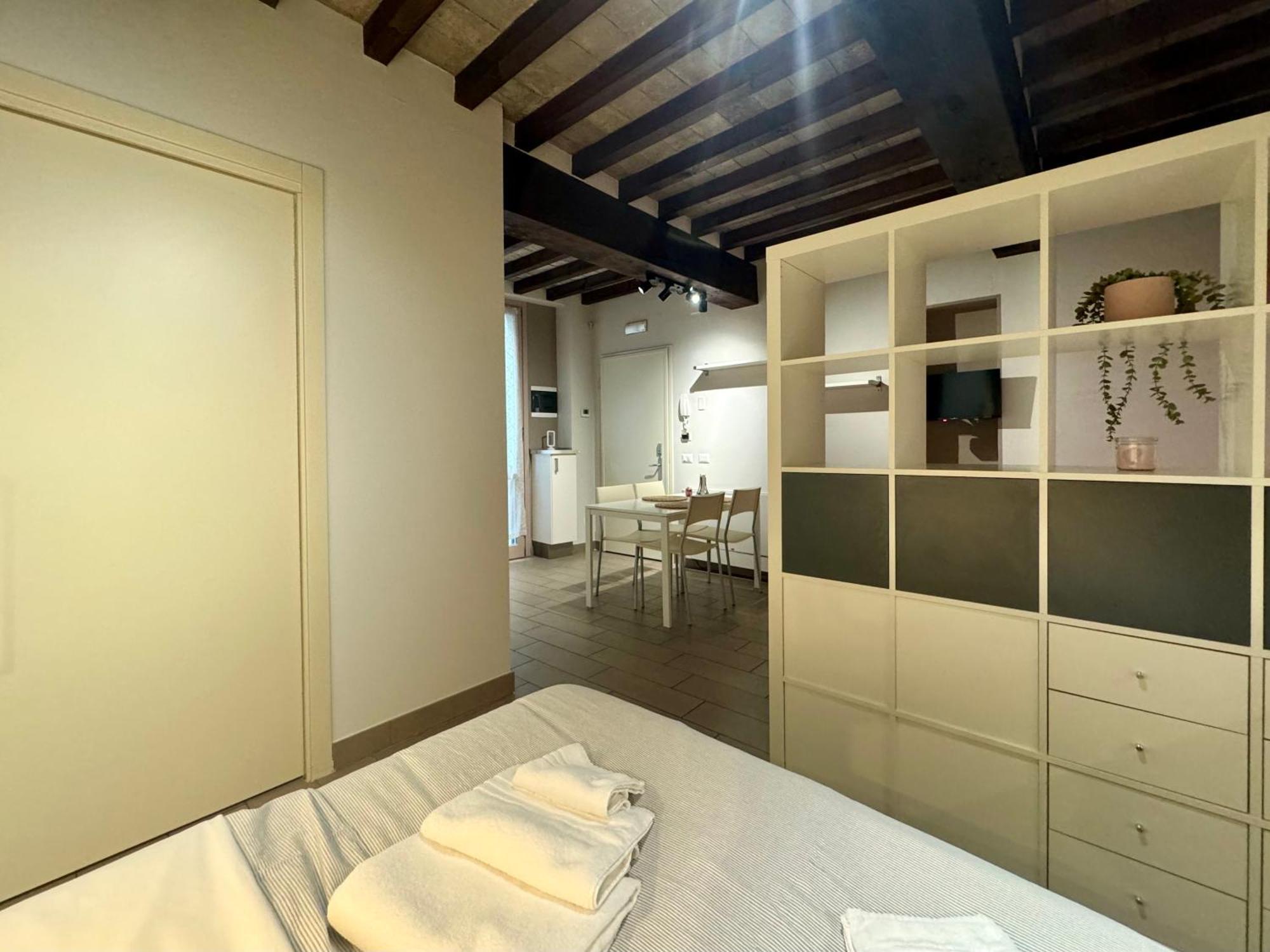 Niki O. Apartments Parma Pokoj fotografie