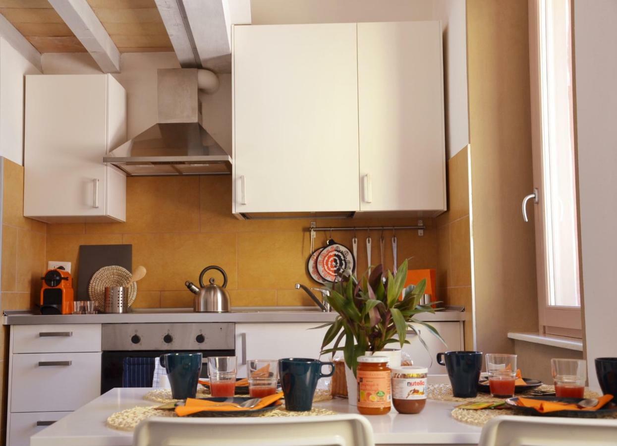Niki O. Apartments Parma Exteriér fotografie