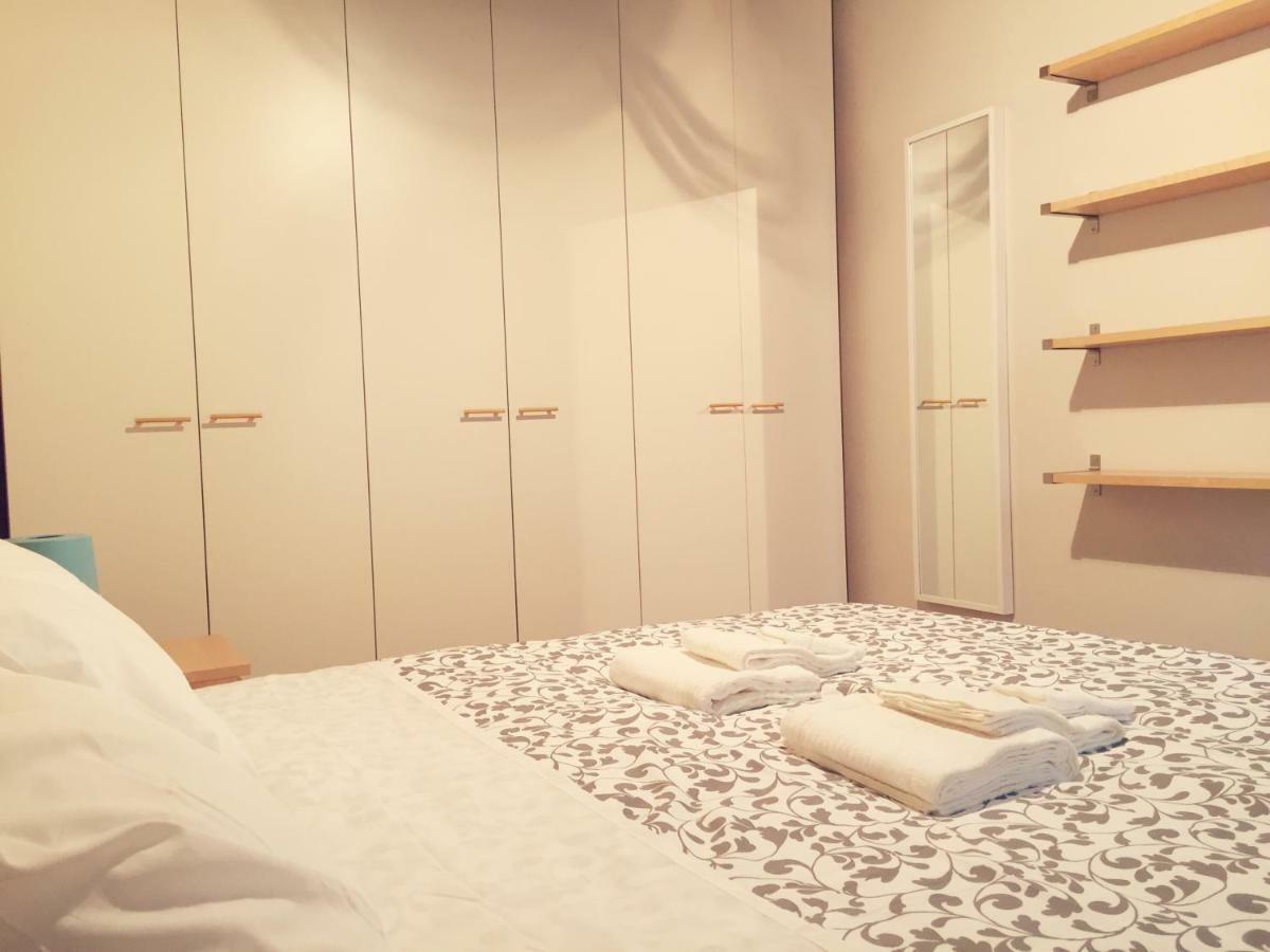 Niki O. Apartments Parma Exteriér fotografie